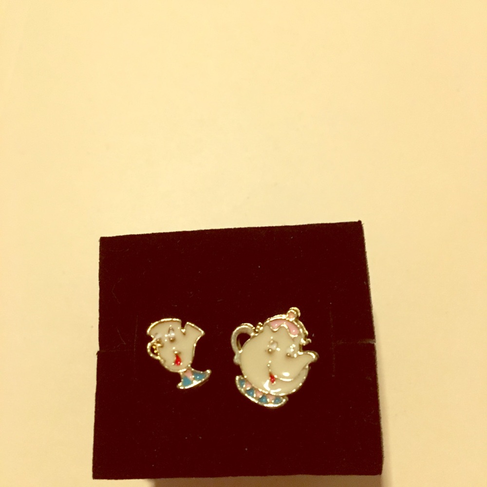 Disney chip and Mrs Potts